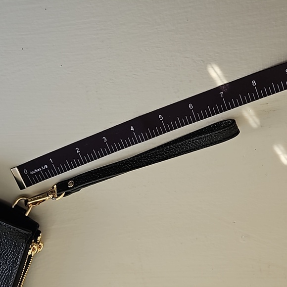 Michael Kors Black Wristlet Wallet - Picture 2 of 8